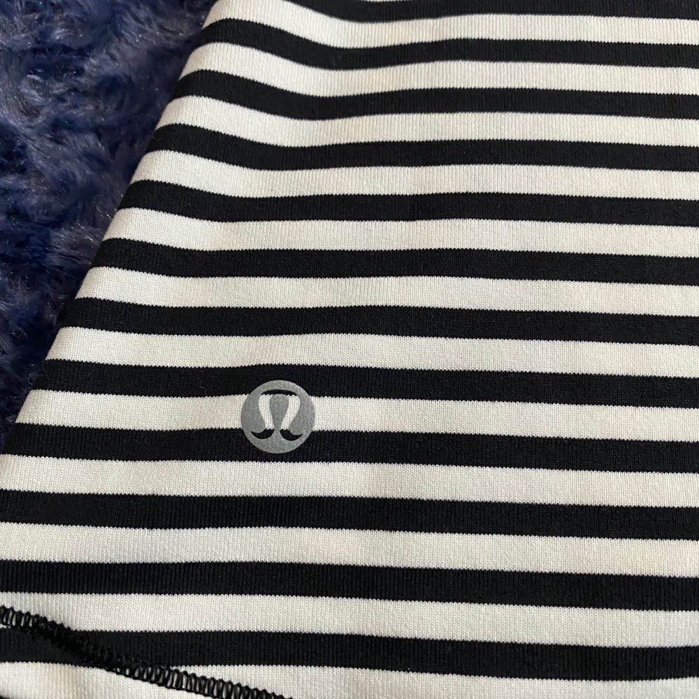 Lululemon Amala Black & White Striped Tank top 6 - Picture 8 of 11